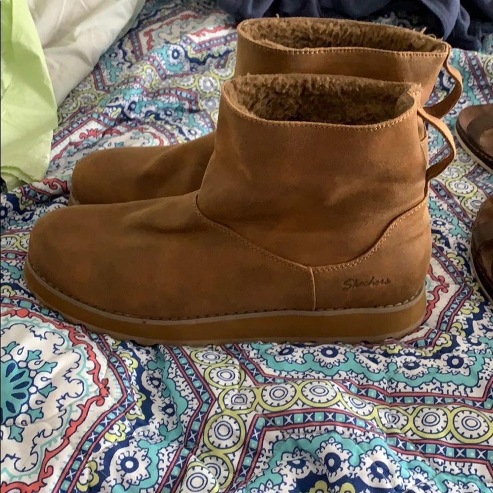 Sketchers boots